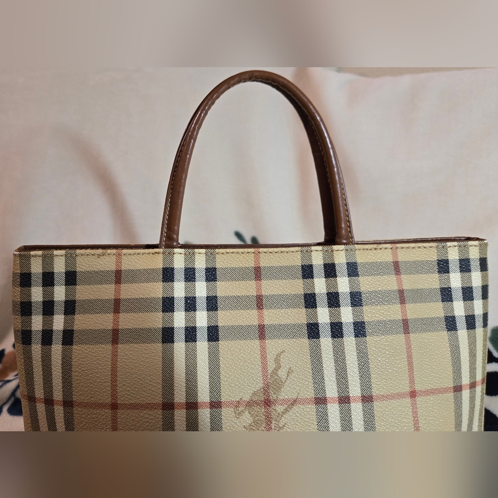 💯 Authentic Burberry Haymarket Check Pattern Tote - Picture 10 of 15